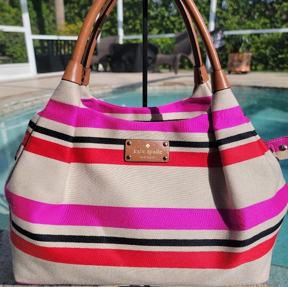 kate spade Handbags - Kate Spade Stevie Oak Island Striped Womens Tote Bag